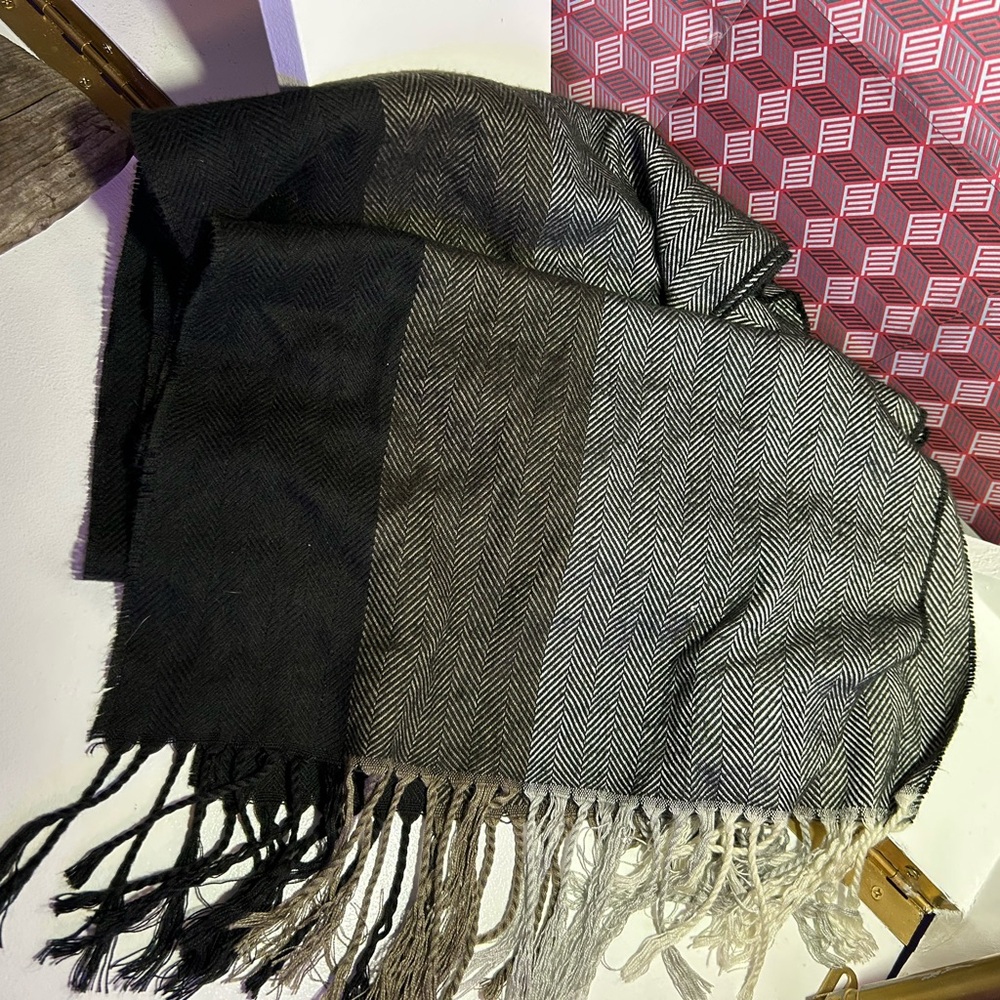 Cashmink Herringbone Scarf